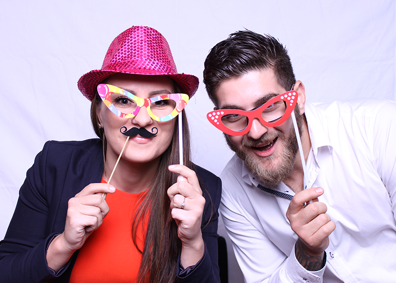 Elevating Party Vibes with the Perfect Photo Booth Experience